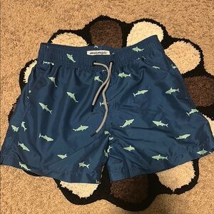 Men’s patterned swim trunks